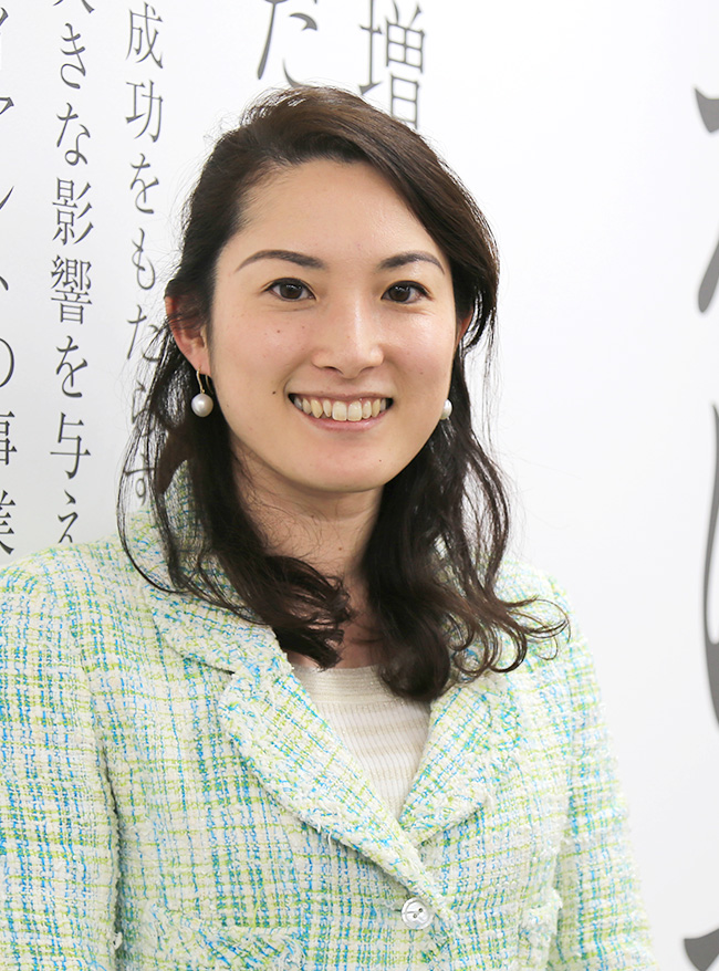 代表社員　室井